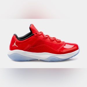 AIR JORDAN 11 CMFT  LOW V2.  in red and white size 8.5